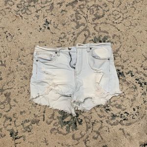 Kendall & Kylie Lightwash Jean Shorts size 29